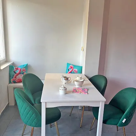 Andere Perspektive - 92m2 - Balcony - Free Parking